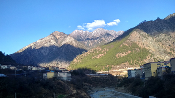 祖国西南边陲的察隅县,璀璨明珠映边关